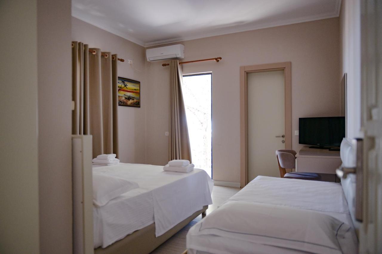 Hotel Andi Durrës Exteriér fotografie