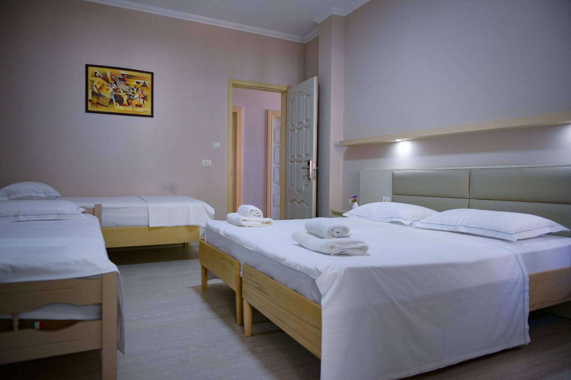 Hotel Andi Durrës Exteriér fotografie