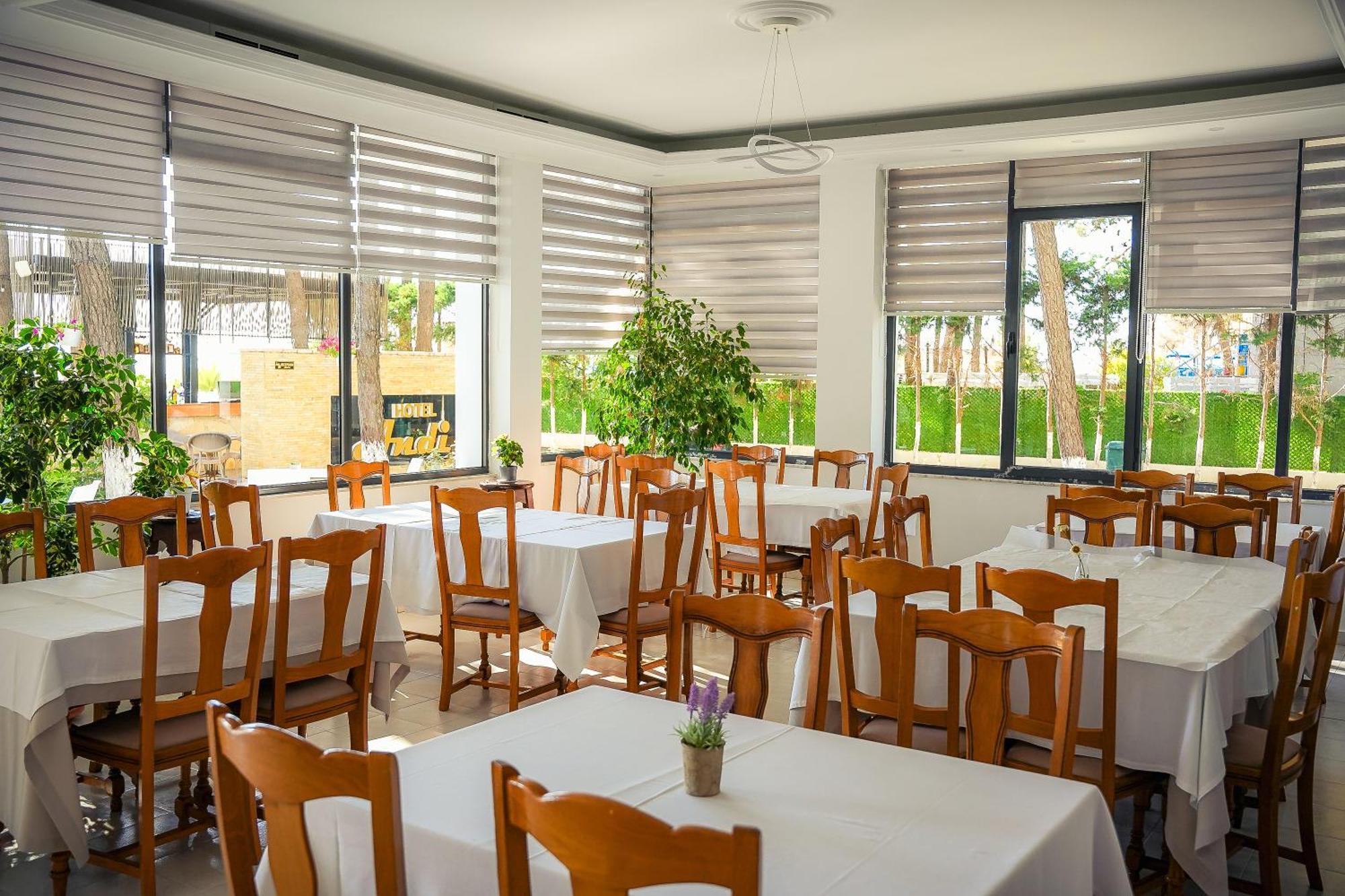 Hotel Andi Durrës Exteriér fotografie