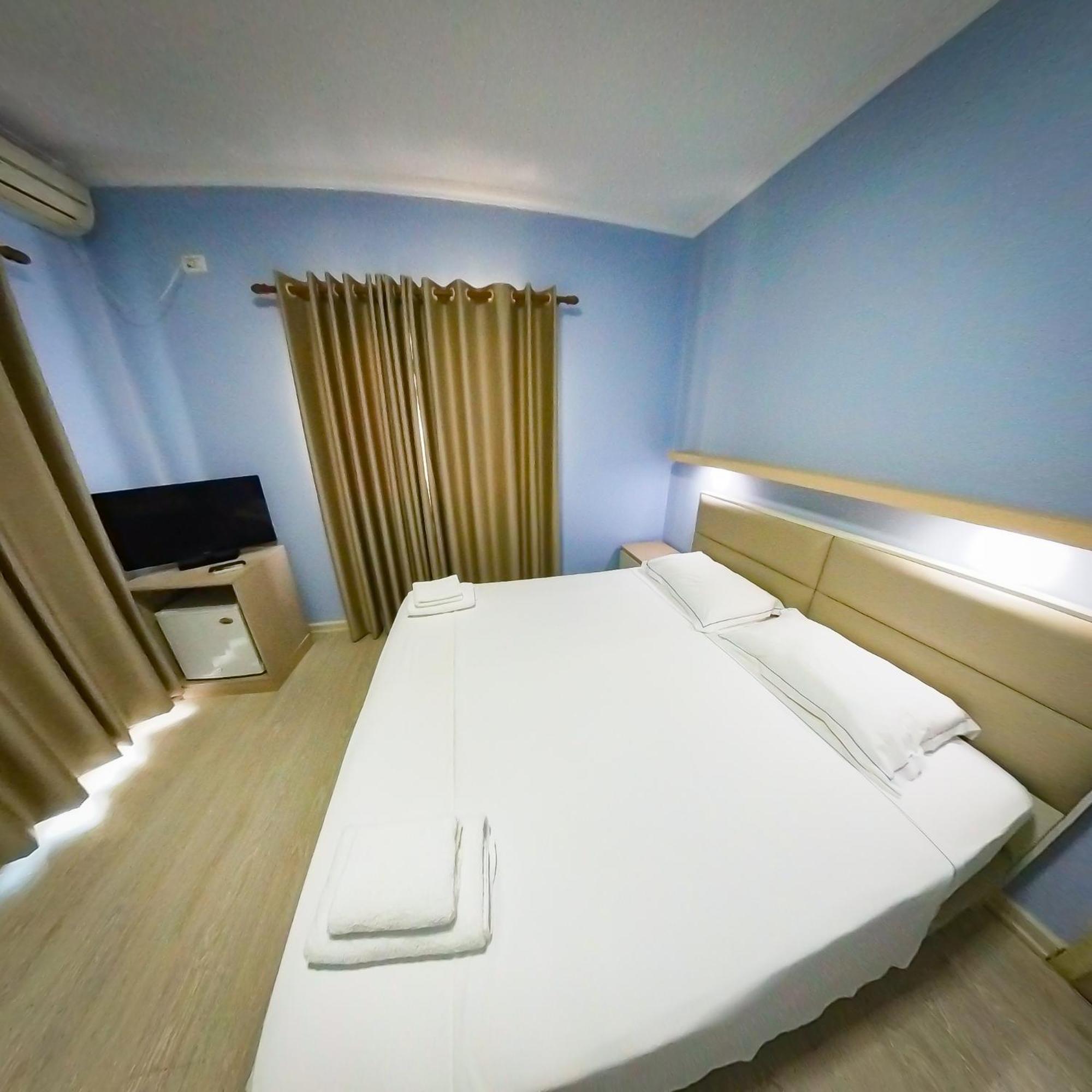 Hotel Andi Durrës Exteriér fotografie